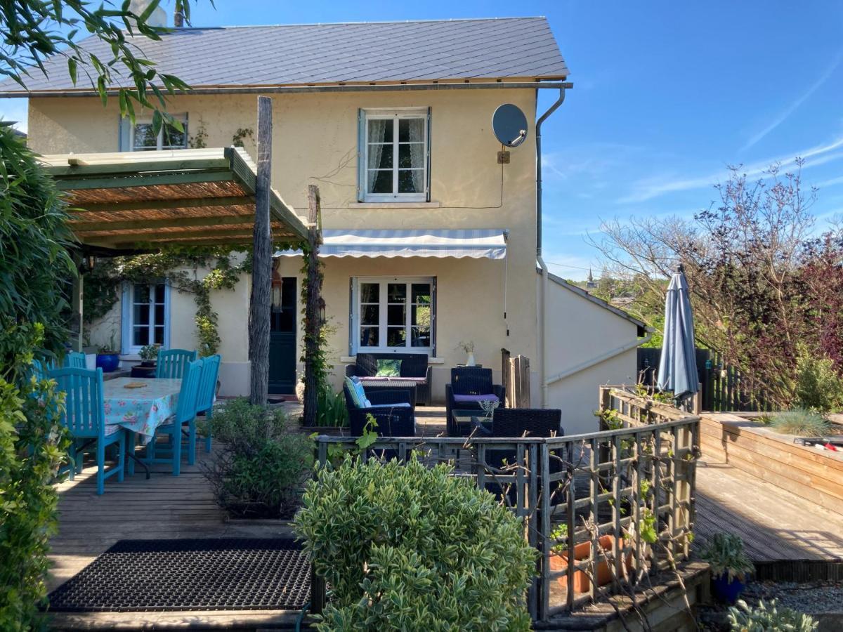 La Maison Charmante D'Elisabeth Saint-Ybard Bagian luar foto