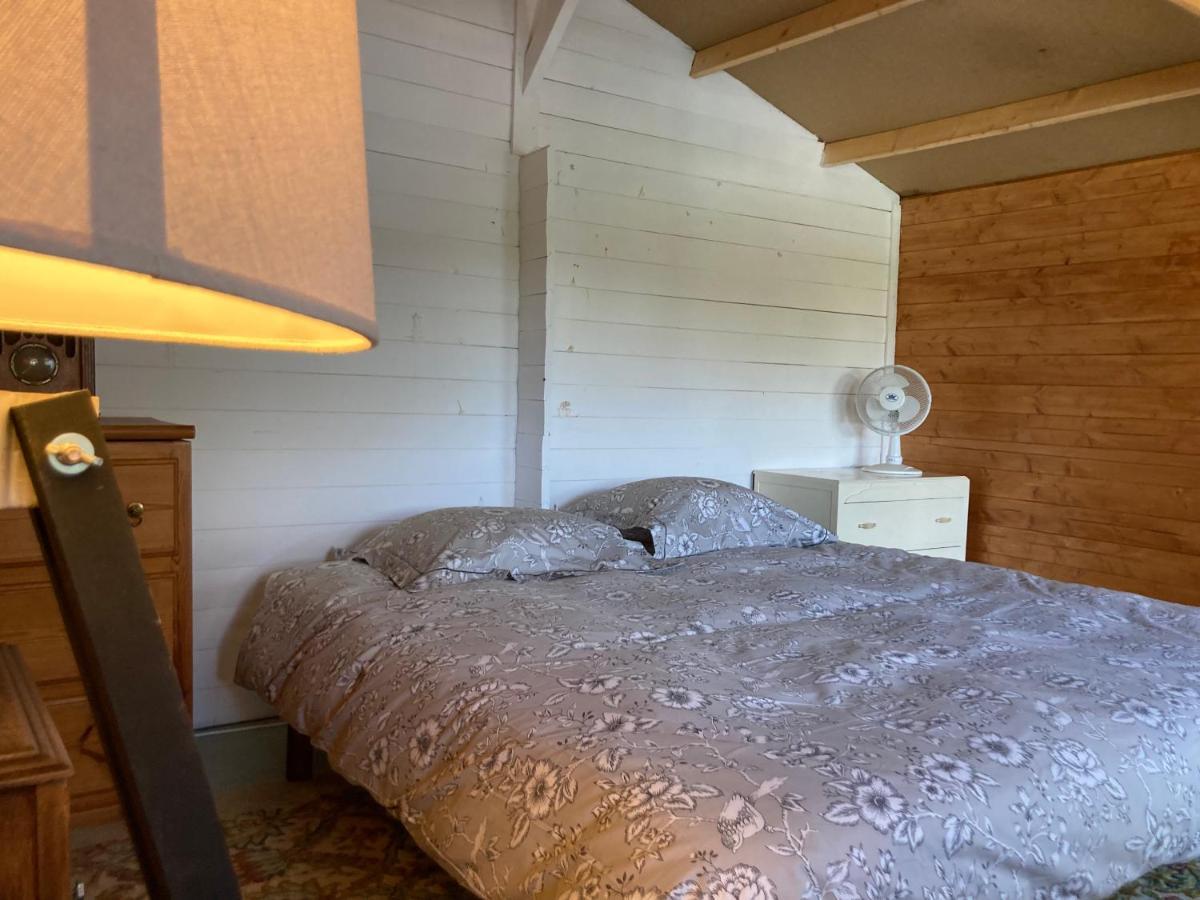 La Maison Charmante D'Elisabeth Saint-Ybard Bagian luar foto