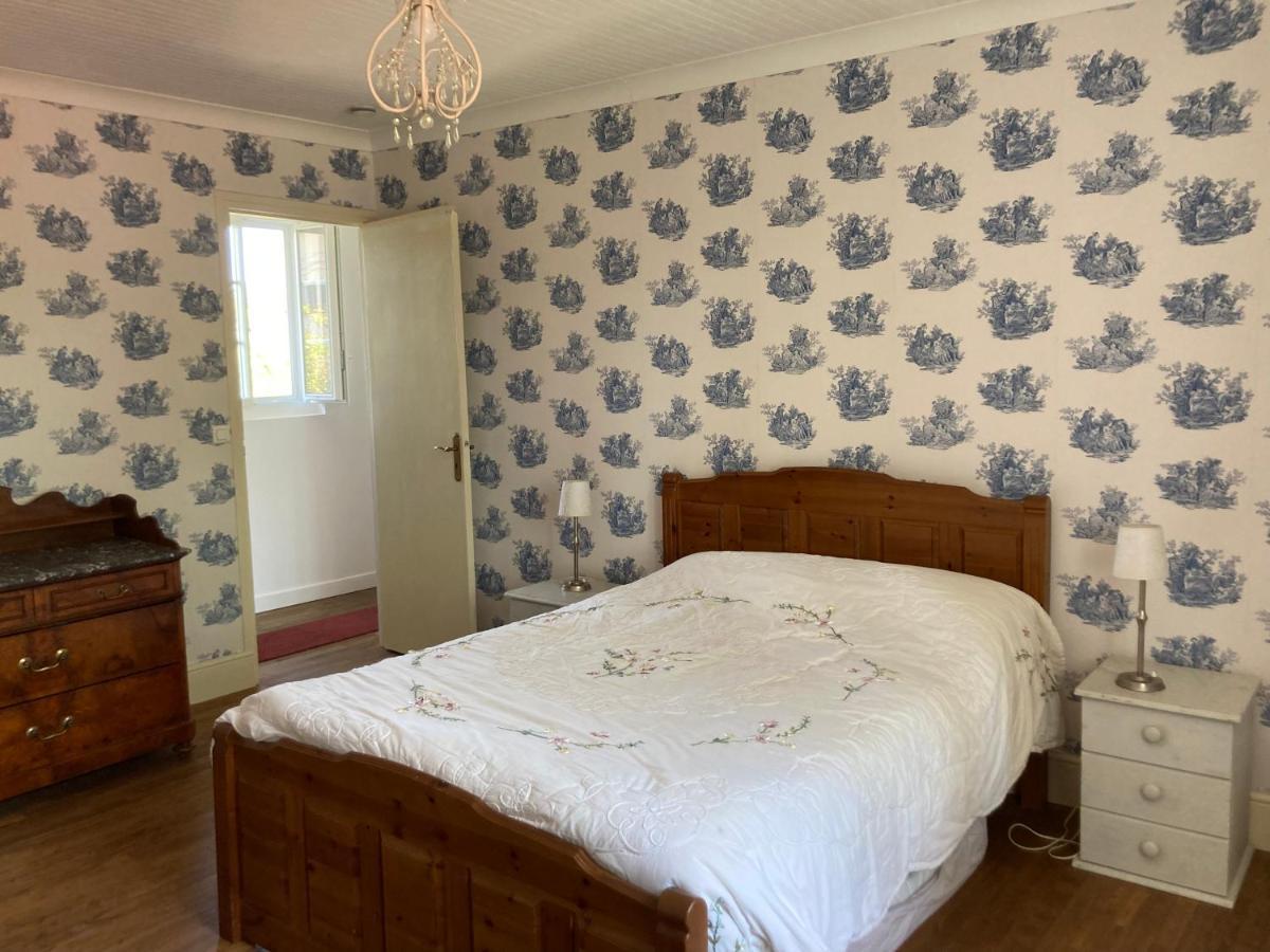 La Maison Charmante D'Elisabeth Saint-Ybard Bagian luar foto