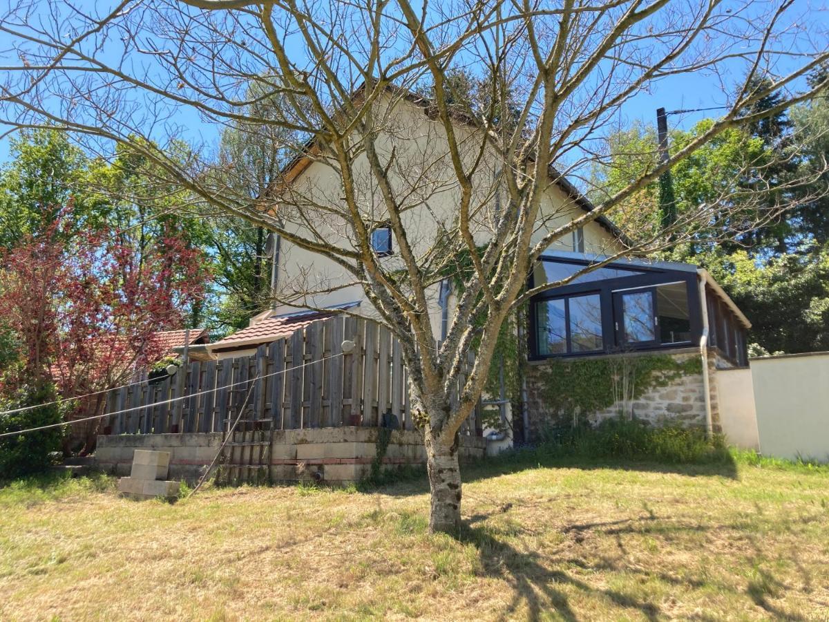 La Maison Charmante D'Elisabeth Saint-Ybard Bagian luar foto