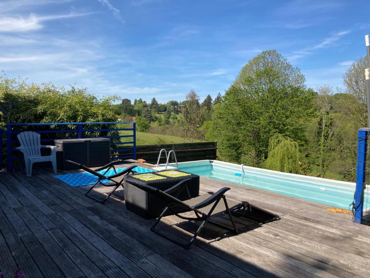 La Maison Charmante D'Elisabeth Saint-Ybard Bagian luar foto