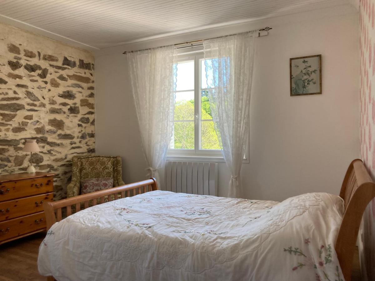 La Maison Charmante D'Elisabeth Saint-Ybard Bagian luar foto